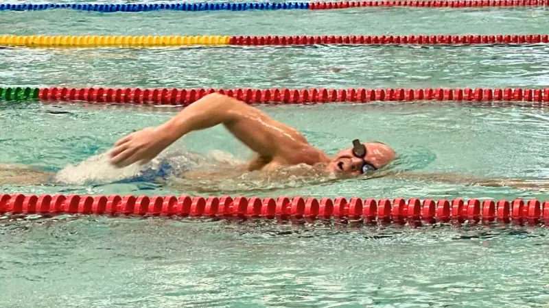Mark bij de 8 uur van Alkmaar zwemmarathon